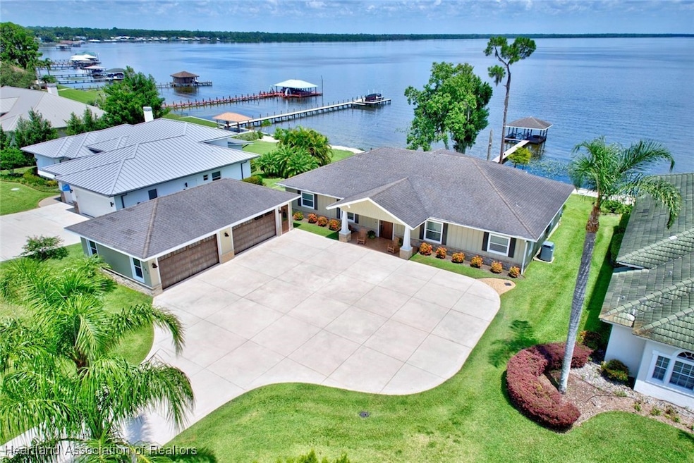 For Sale $925,000 • Co-Listing Agent