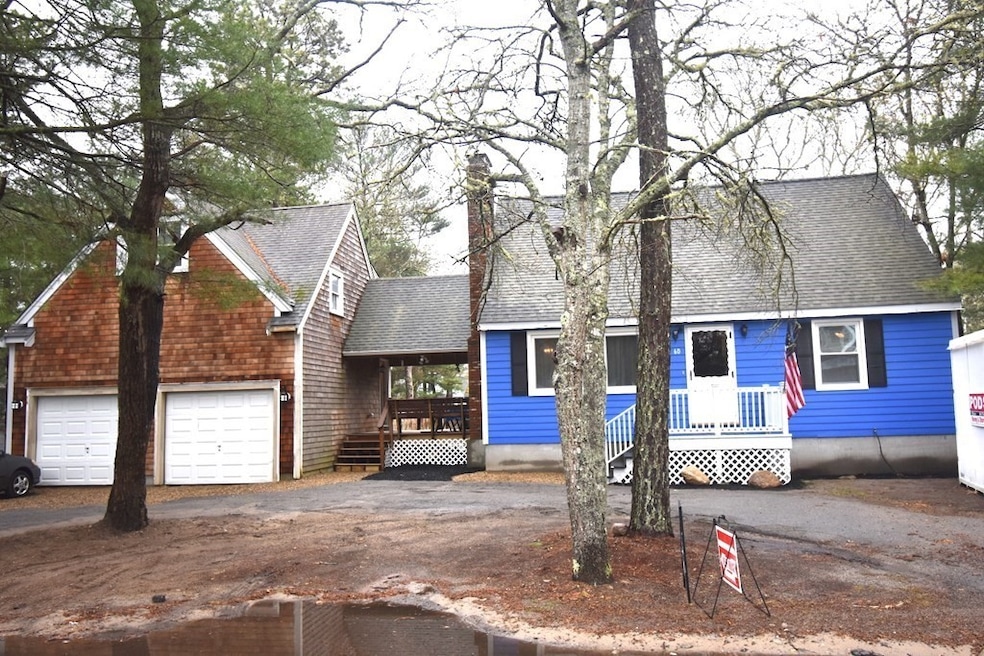 60 Algonquin St, Buzzards Bay, MA 02532 - photo 1