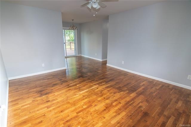 4465 Old Colony Dr, Flint, MI 48507 - photo 1