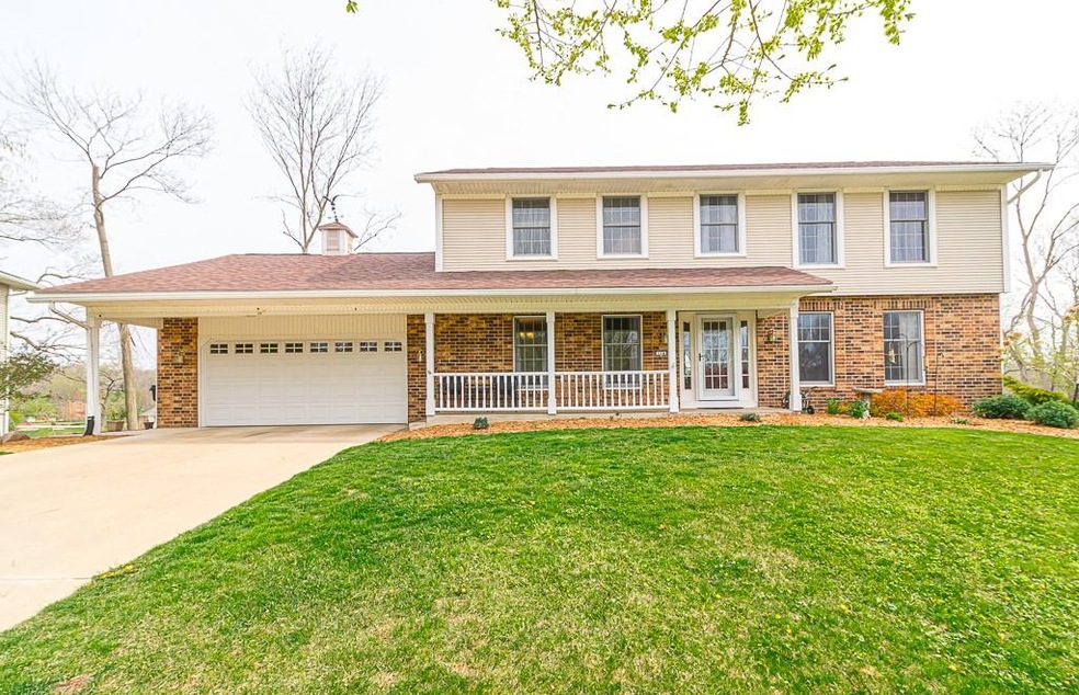 114 Tomahawk Trail SE, Cedar Rapids, IA 52403 - photo 1