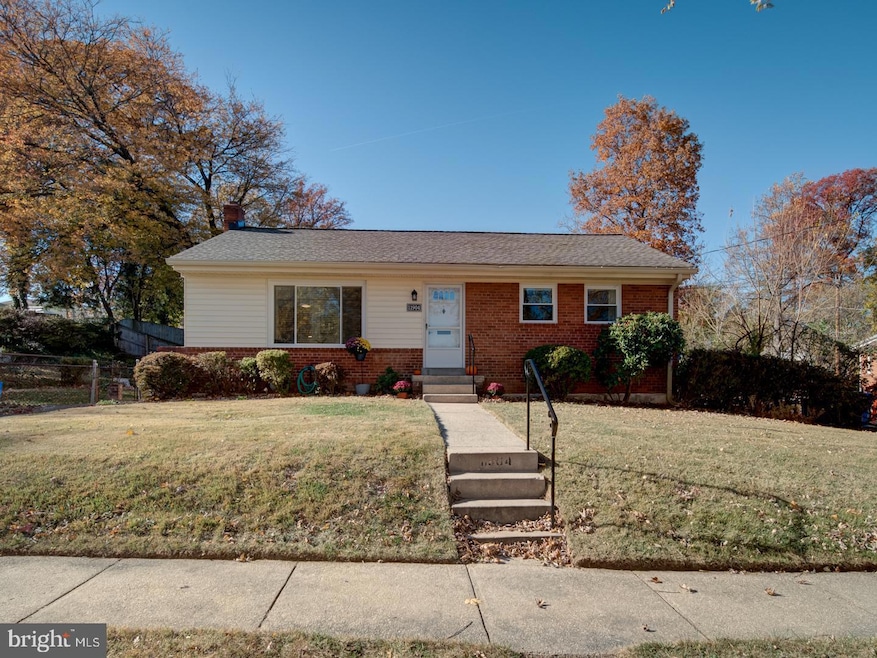 11904 Lafayette Dr, Silver Spring, MD 20902 - photo 1