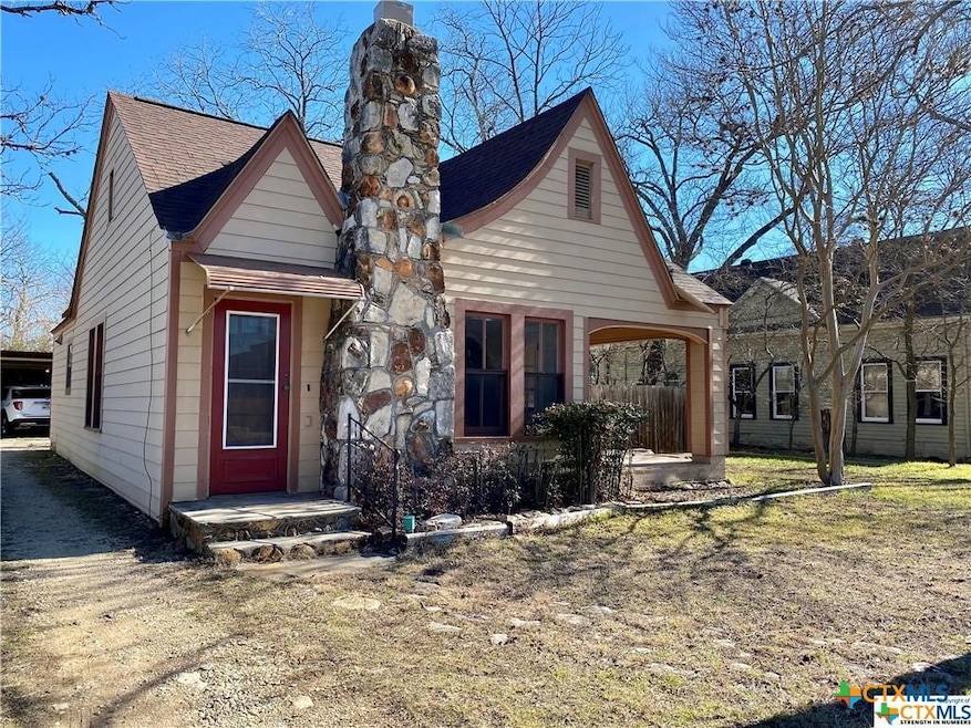 1312 Academy St, San Marcos, TX 78666 - photo 1