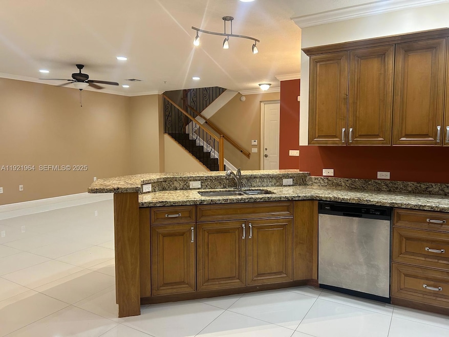 2925 NW 126th Ave unit 1081, Sunrise, FL 33323 - photo 1