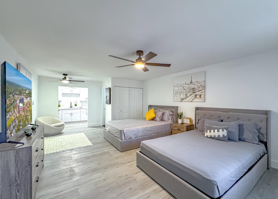 405 Dunwoody St unit 1, Tallahassee, FL 32304 - photo 1