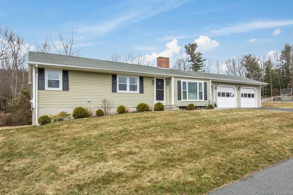 46 Lorna Dr, Auburn, MA 01501 - photo 1