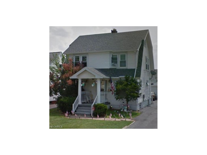 20004 Gardenview Dr, Maple Heights, OH 44137 - photo 1