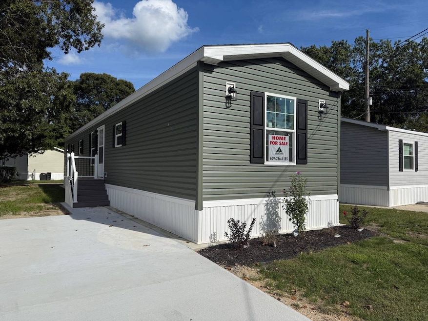 259 W Park Ave, Egg Harbor City, NJ 08215 - photo 1