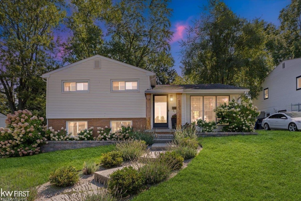 Sold $240,000 • Co-Listing Agent