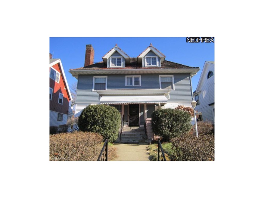 Welcome to 1511 East 106th street. Notice the clay