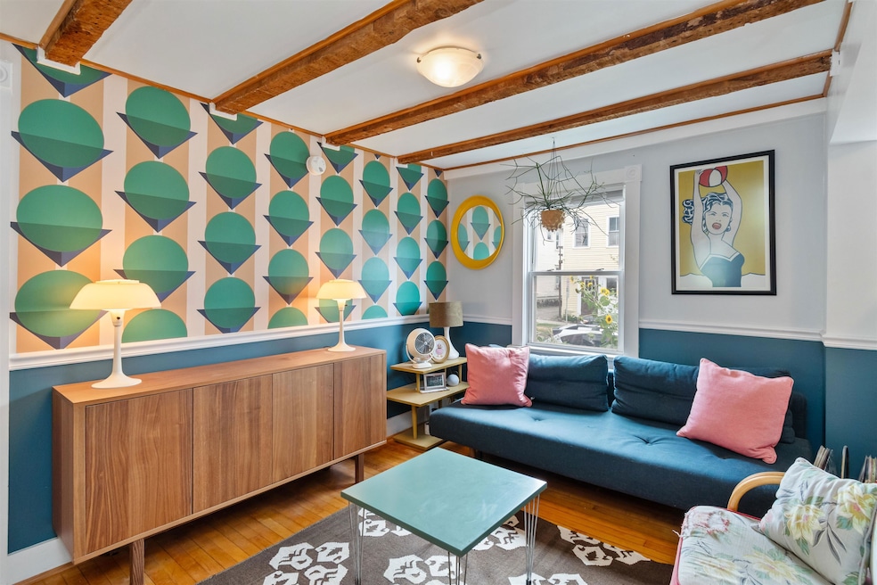 122 Maple St unit 1, Burlington, VT 05401 - photo 1