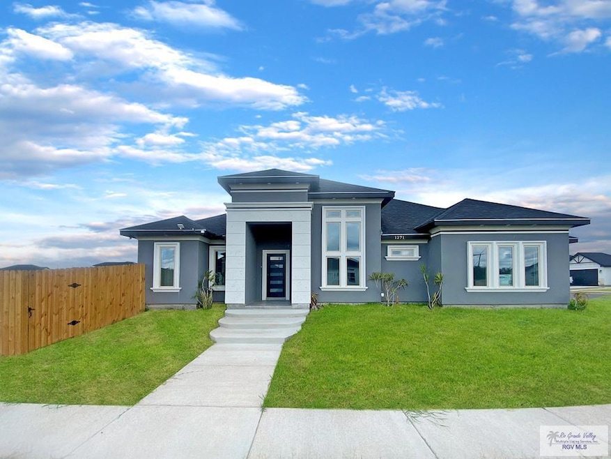 1271 Stirrup Cir, San Benito, TX 78586 - photo 1