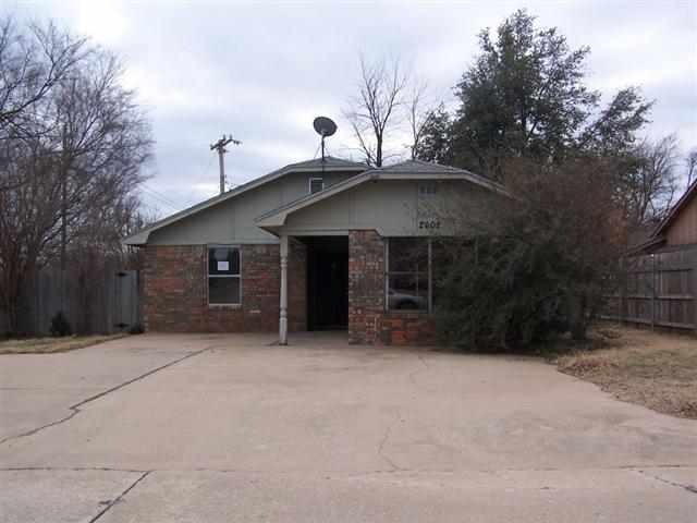 2602 Martin Ln, Duncan, OK 73533 - photo 1