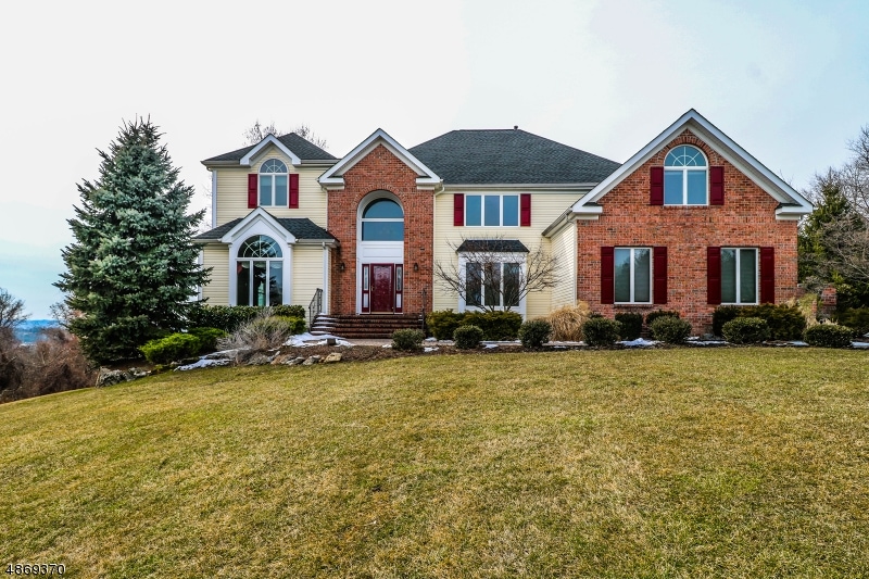 14 Foxfire Ln, Clinton, NJ 08809 - photo 1