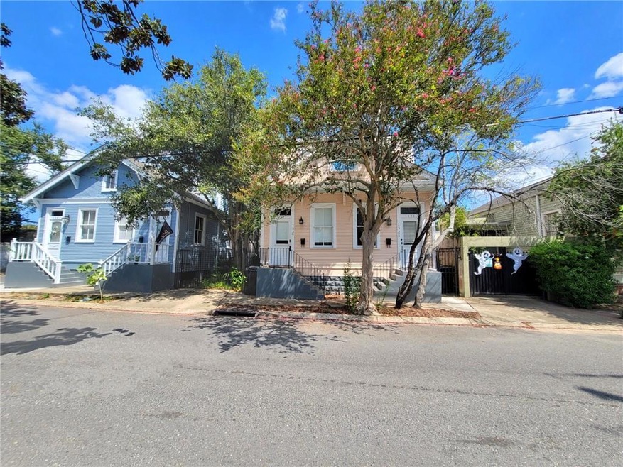 1327 6th St, New Orleans, LA 70115 - photo 1