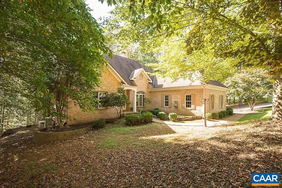 816 King William Dr, Charlottesville, VA 22901 - photo 1