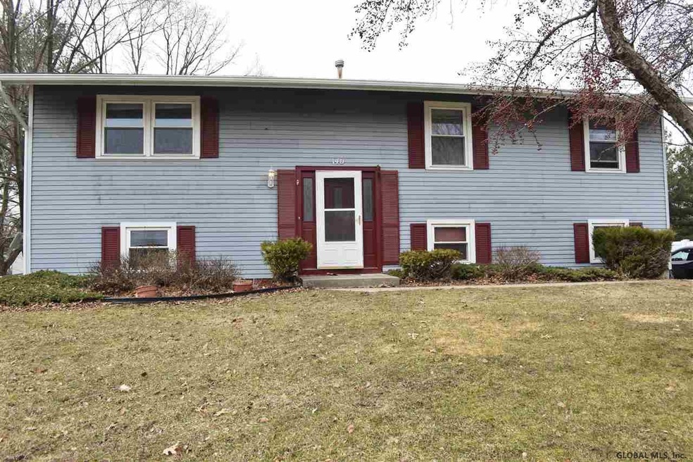 140 Horstman Dr, Schenectady, NY 12302 - photo 1