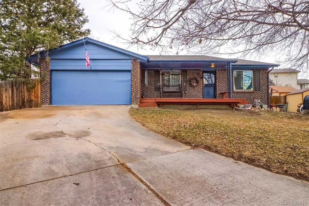 2064 S Rifle St, Aurora, CO 80013 - photo 1