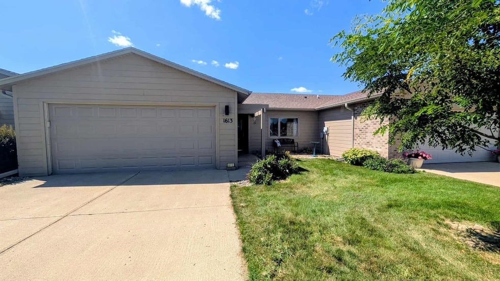 1613 11th Ave W unit 2, Spencer, IA 51301 - photo 1