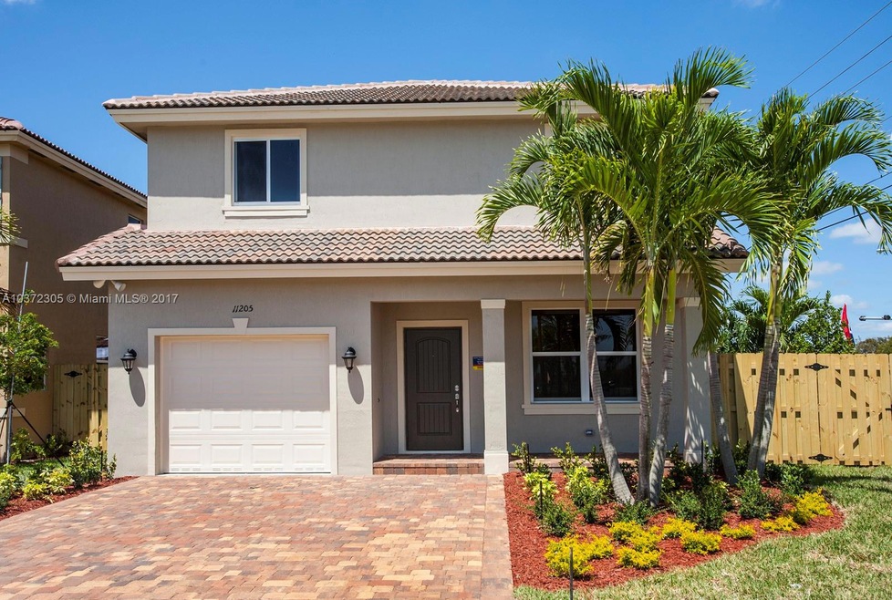 11205 SW 227th St, Miami, FL 33170 - photo 1