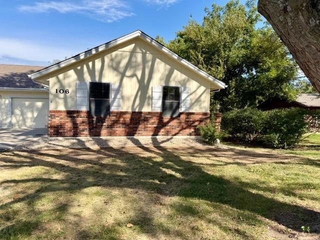 106 SW Donovan Rd, Lees Summit, MO 64063 - photo 1