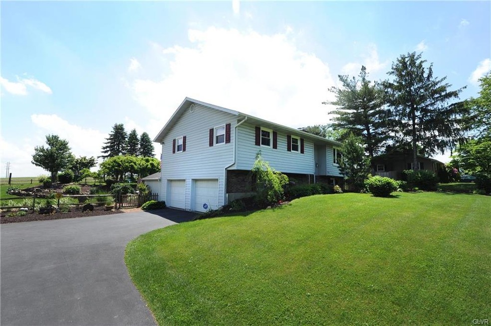 6098 Snyders Church Rd, Bath, PA 18014 - photo 1