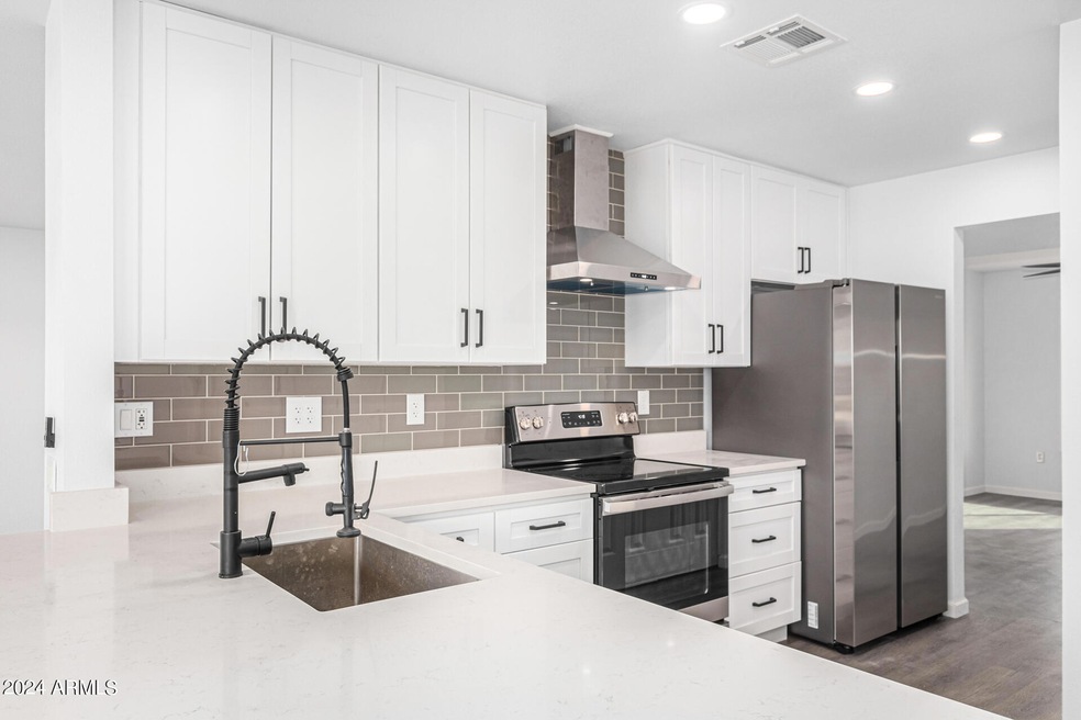 9602 W Appaloosa Dr, Sun City, AZ 85373 - photo 1