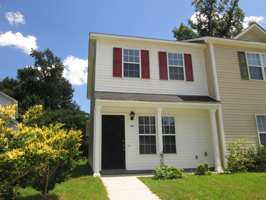 327 Bracken Place, Jacksonville, NC 28540 - photo 1