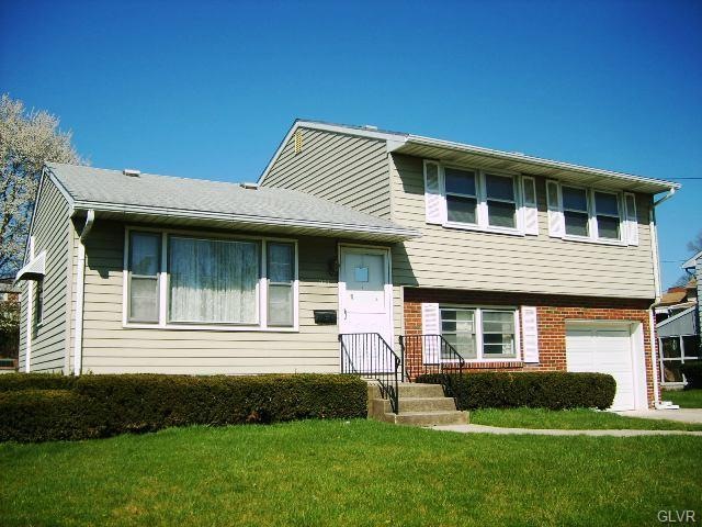 821 Fairmont Ave, Whitehall, PA 18052 - photo 1