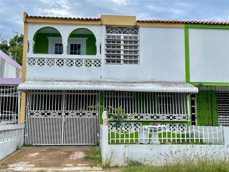 Blq 14-20 53 St, Bayamon, PR 00956 - photo 1