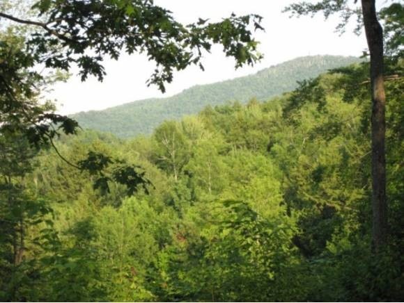 667 Greystone Dr, Richmond, VT 05477 - photo 1