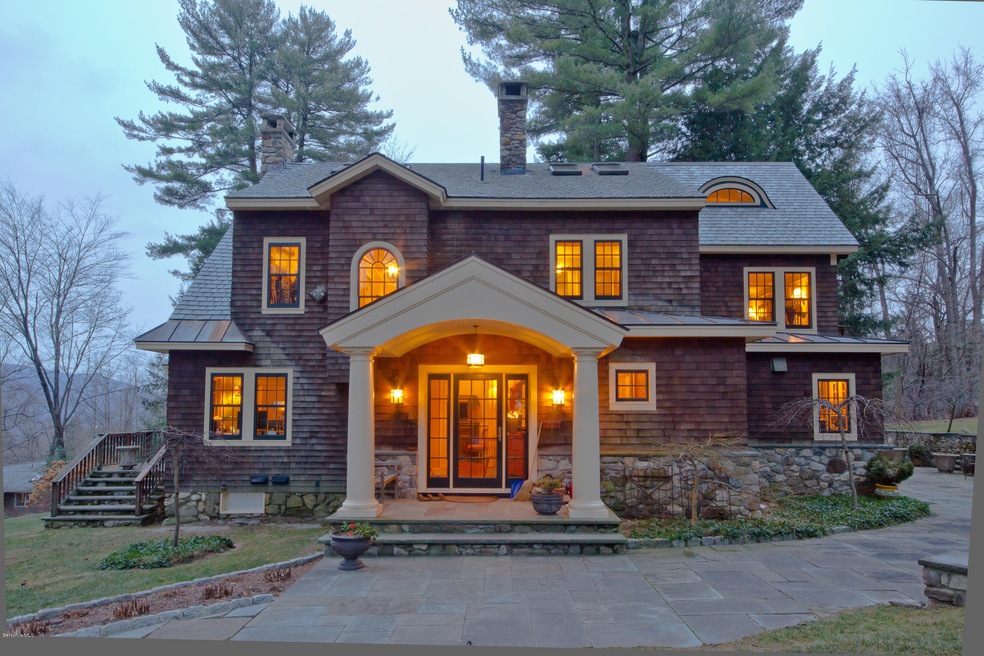 9 Lake Ave, Great Barrington, MA 01230 - photo 1