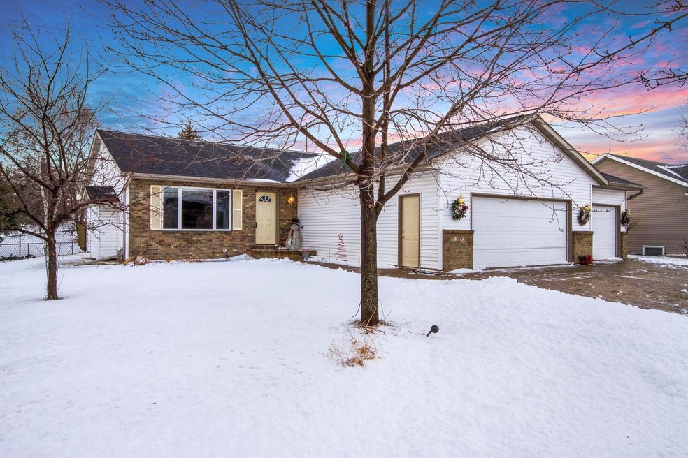 904 Remington Dr, Holmen, WI 54636 - photo 1