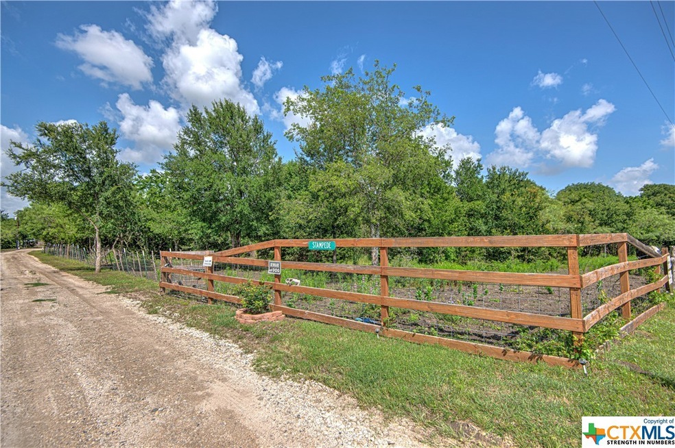 202 Remington Cir, Moody, TX 76557 - photo 1