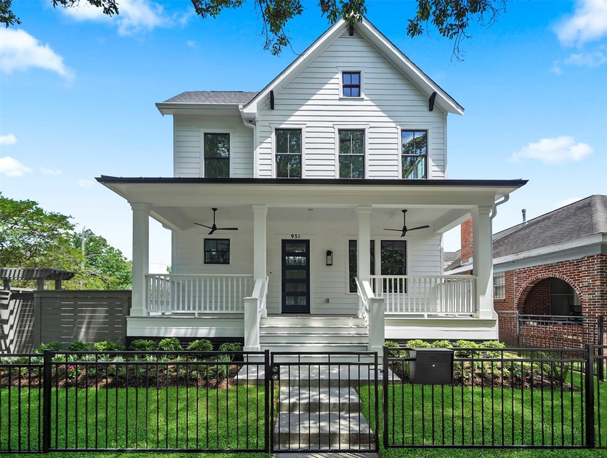 943 Merrill St, Houston, TX 77009 - photo 1