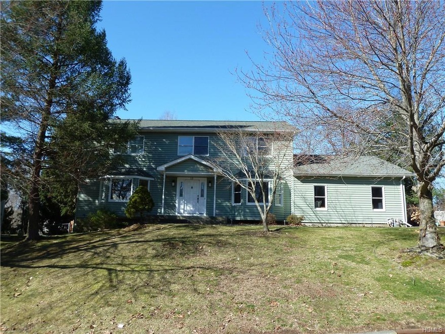 10 Hobbs Ct, Pomona, NY 10970 - photo 1