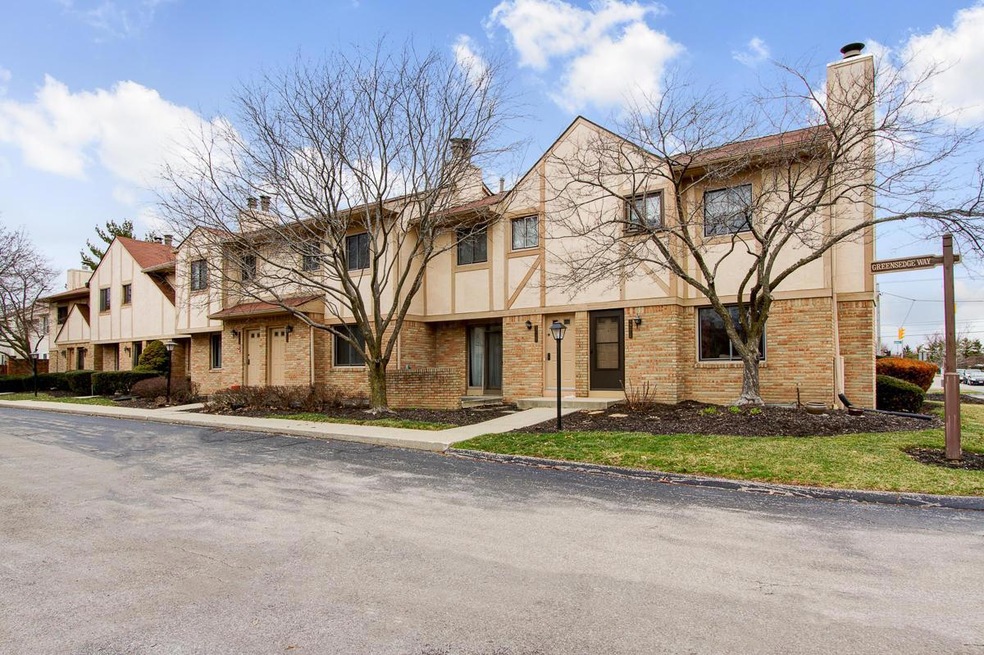 Welcome home to 5271 Greensedge Way