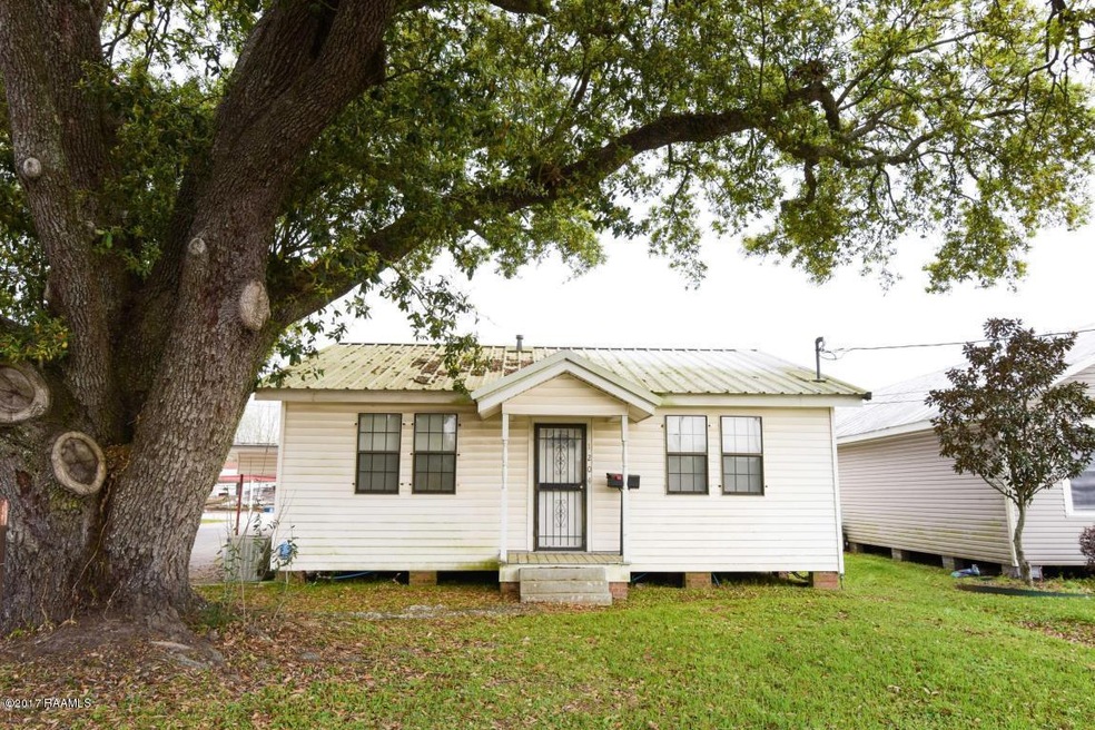 1204 Center St, New Iberia, LA 70560 - photo 1