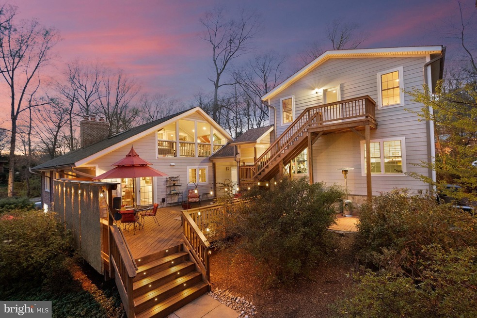 6417 Crosswoods Dr, Falls Church, VA 22044 - photo 1