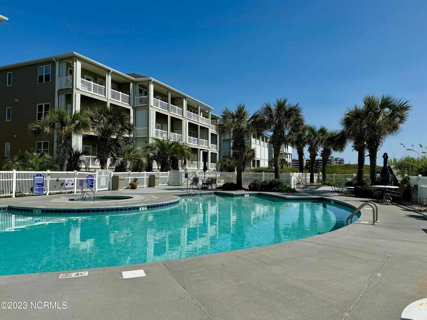 ocean front pool