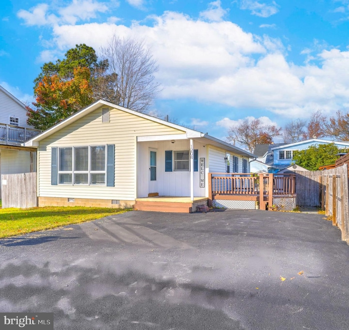 Under Contract $365,000