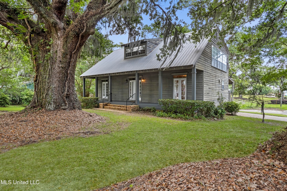 For Sale $664,900 • Co-Listing Agent