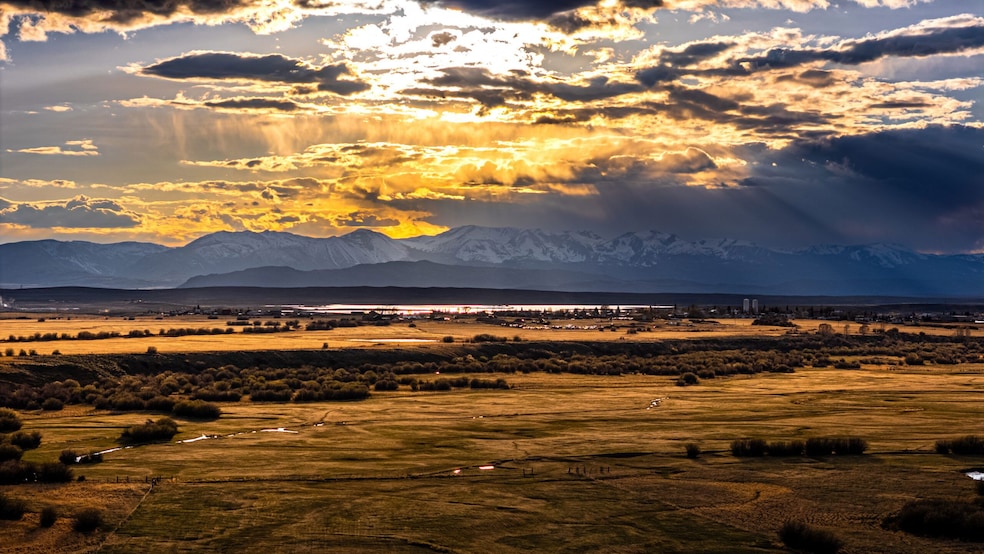 0 Tbd Cr 12e unit 23607715, Walden, CO 80480 - photo 1