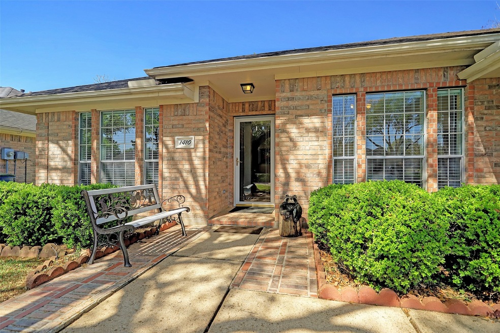 1410 Caslyn Dr, Rosenberg, TX 77471 - photo 1