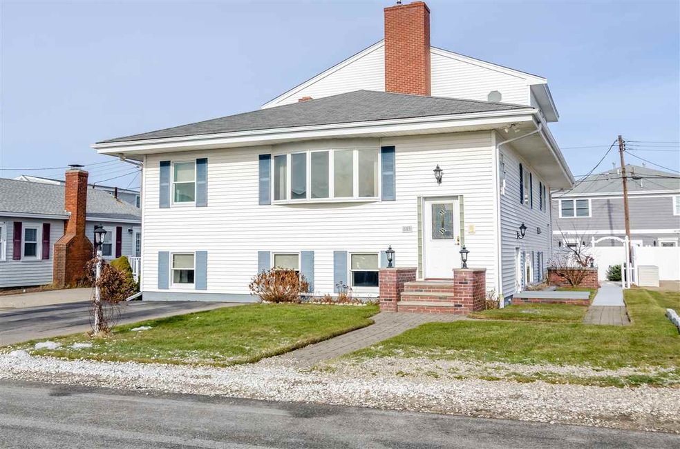 189 Tilton St, Seabrook, NH 03874 - photo 1