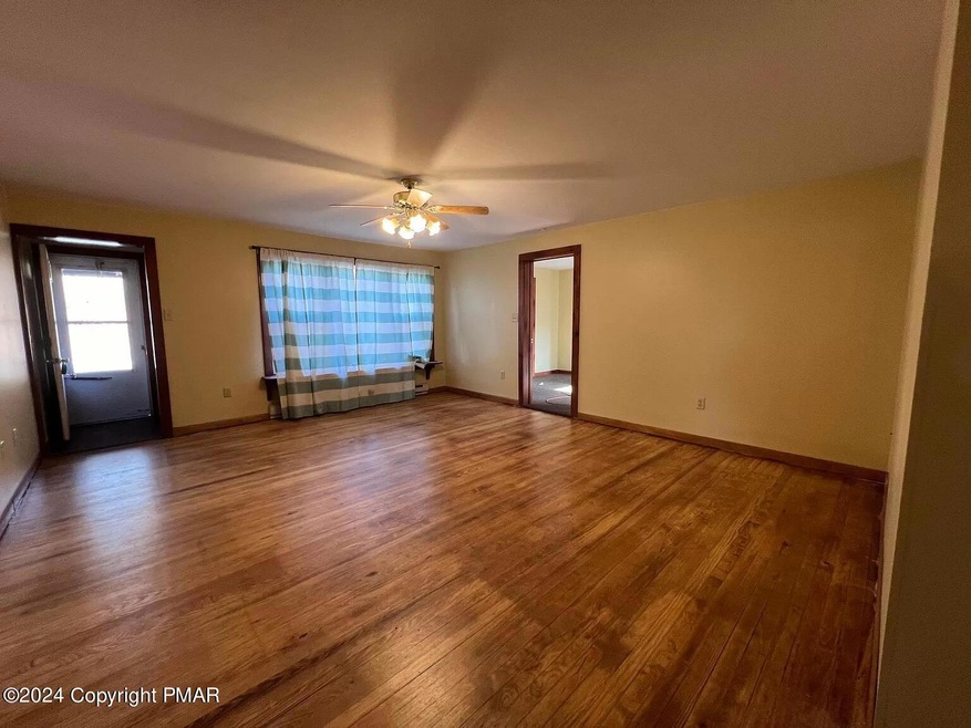 548 Kunkletown Rd, Kunkletown, PA 18058 - photo 1