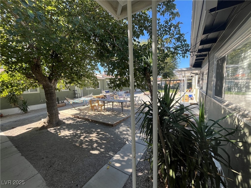 221 S 10th St unit 5, Las Vegas, NV 89101 - photo 1