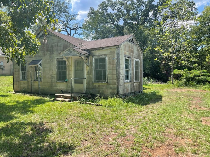 305 Cooper St, Nacogdoches, TX 75964 - photo 1