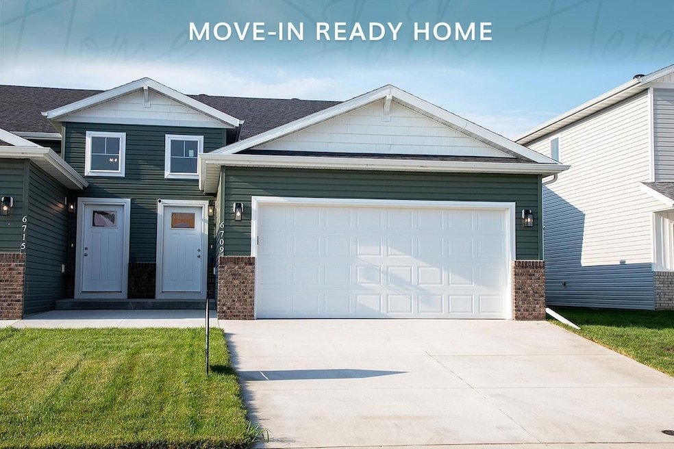 6709 Meadow View Dr S, Fargo, ND 58104 - photo 1