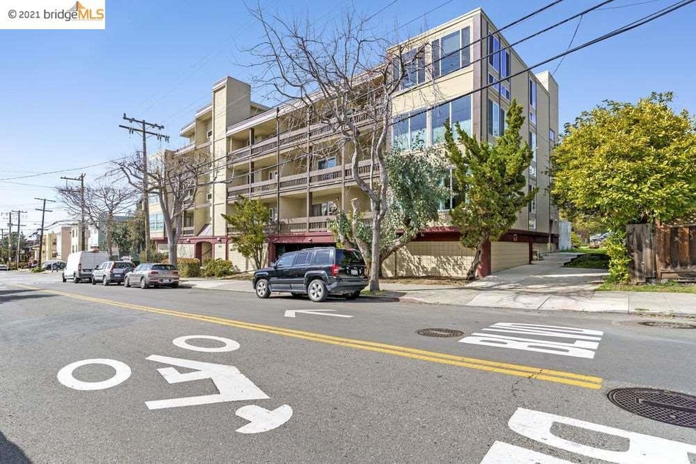 2201 Virginia St unit 4, Berkeley, CA 94709 - photo 1