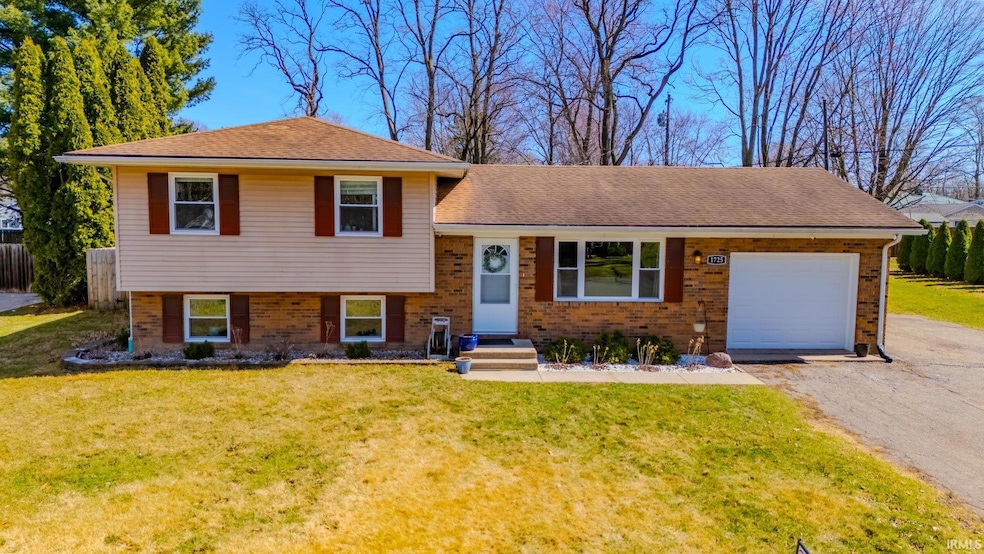 1725 Mckibben St, Wabash, IN 46992 - photo 1